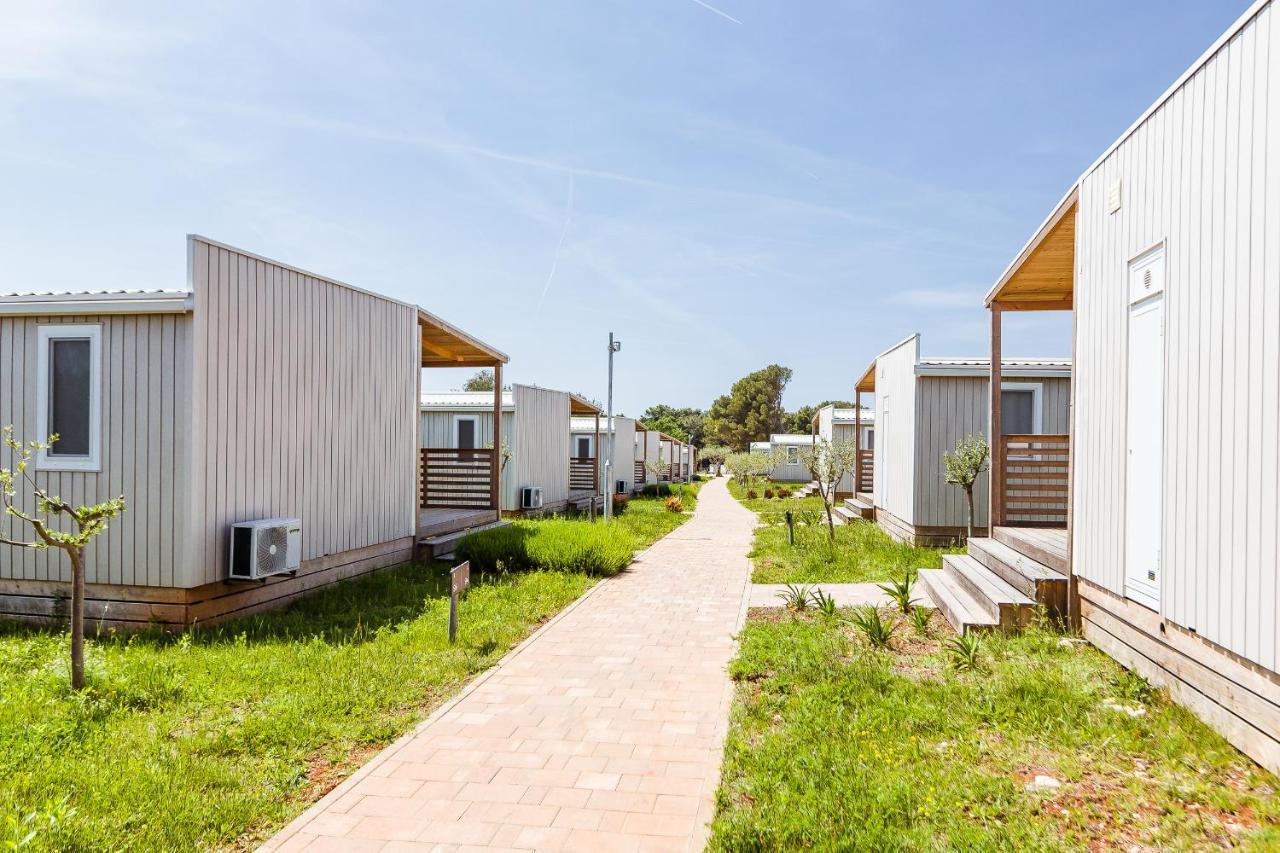 Premium Mobile Homes Istria - Camping Lanterna Porec - Luxury Mobilhome Экстерьер фото